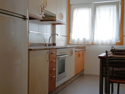 Apartamento en venta en Burela, con 2 dormitorios, 2 baños, plaza de garaje y trastero