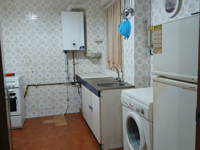 Piso en venta en San Ciprián, con 3 dormitorios, baño y trastero