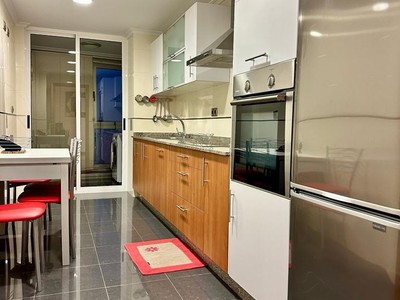 Piso en venta en Burela, con 2 dormitorios, 2 baños y plaza de garaje