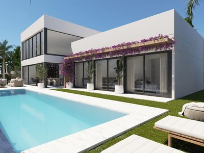 Villa en venta en Estepona, Valle Romano, con 4 dormitorios y 3 baños