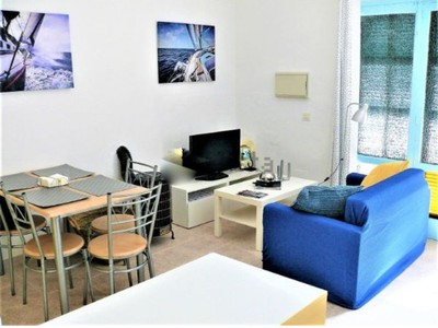 Apartamento en venta en Ciudadela, Cala Blanca, con 2 dormitorios, baño, plaza de garaje y terraza