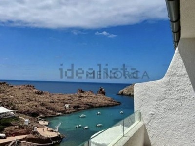 Apartamento en venta en Ciudadela, Cala Morell, con 2 dormitorios, baño y terraza