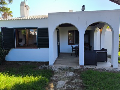 Apartamento en venta en Ciudadela, con 2 dormitorios, baño, terraza y terreno