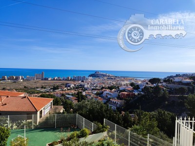 Casa en venta en Peñíscola, con 2 dormitorios, 2 baños, trastero y terreno