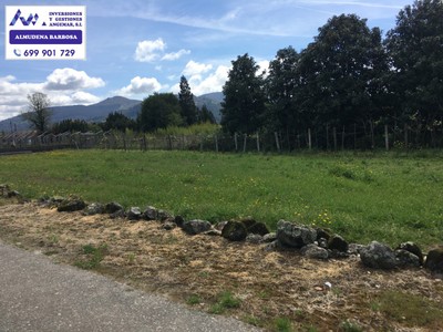 Terreno urbano en venta en Tomiño