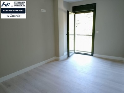 Piso en venta en A Guarda, Centro, con 3 dormitorios, 2 baños y trastero