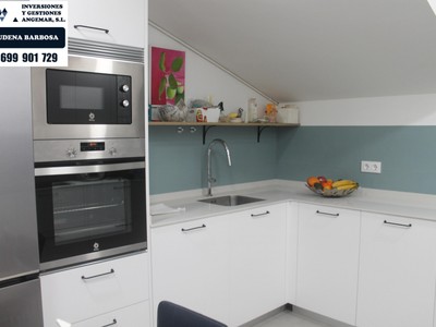 Ático en venta en O Rosal, con 3 dormitorios, 2 baños, plaza de garaje y balcón