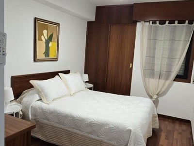 Piso en venta en Tomiño, Centro, con 3 dormitorios, 2 baños, plaza de garaje y trastero