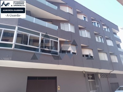 Piso en venta en A Guarda, con 4 dormitorios, 2 baños y trastero