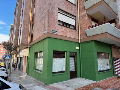 Local comercial en venta en Castro Urdiales, Centro, con 2 aseos