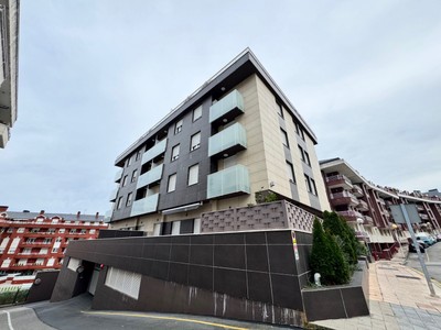 Garaje en venta en Castro Urdiales, Centro