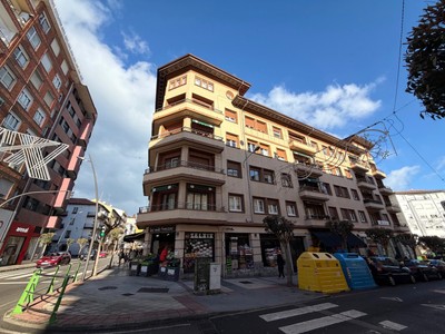 Apartamento en venta en Castro Urdiales, Centro, con 1 dormitorio, baño y terraza