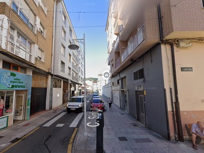 Piso en venta en Castro Urdiales, con 3 dormitorios y baño