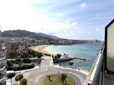 Atico en venta en Castro Urdiales, Cotolino, con 1 dormitorio, baño y terraza