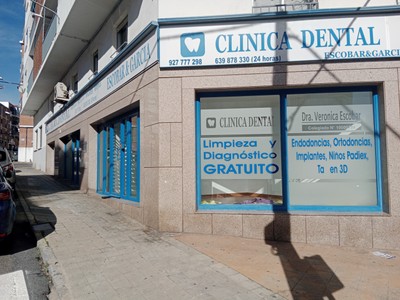 Vivienda+local en venta en Plasencia, con baño y aseo