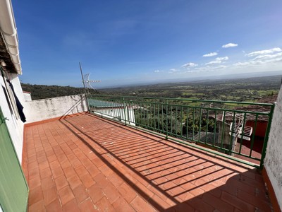 Casa rustica en venta en Arroyomolinos De La Vera, con 4 dormitorios y baño