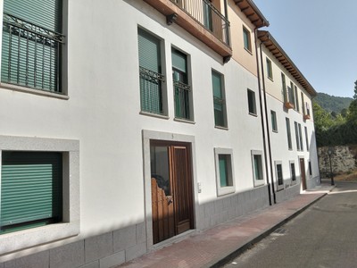 Apartamento en venta en Candelario, con 2 dormitorios, 2 baños, plaza de garaje, trastero y terraza