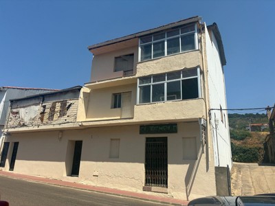 Edificio mixto en venta en Cabrero