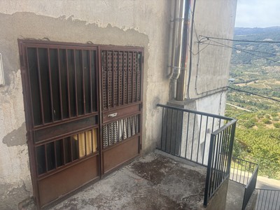 Local comercial en venta en Valdastillas