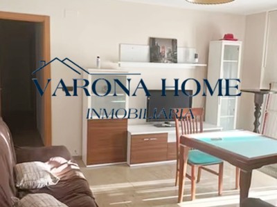 Piso en alquiler temporal en Córdoba, Centro, con 3 dormitorios, baño y terraza