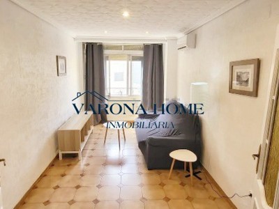 Piso en alquiler temporal en Córdoba, Levante, con 2 dormitorios, baño y terraza