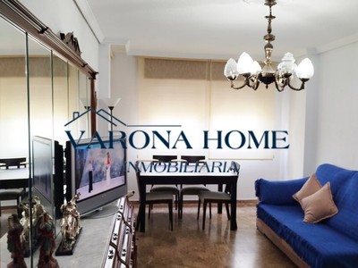 Piso en alquiler temporal en Córdoba, Ciudad Jardin, con 4 dormitorios y 2 baños