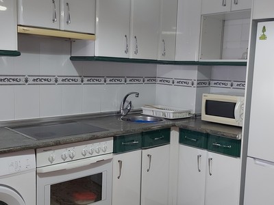 Piso en venta en Astrabudua, Astrabudua, con 3 dormitorios, baño y terraza