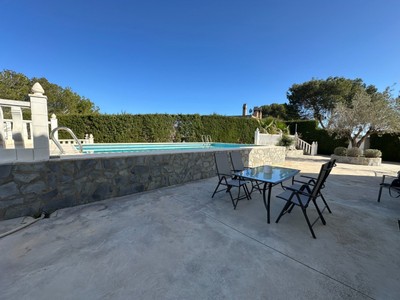 Casa en venta en Torrente, Urbanizacion Tros Alt, con 8 dormitorios, 2 baños, trastero y terraza