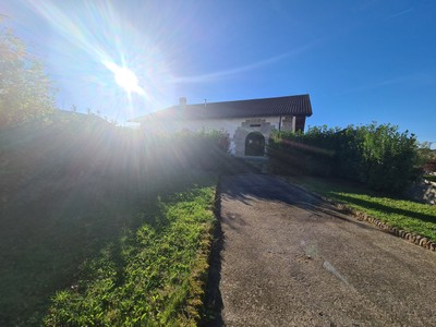 Casa en venta en Iribas, con 4 dormitorios, 2 baños y terraza