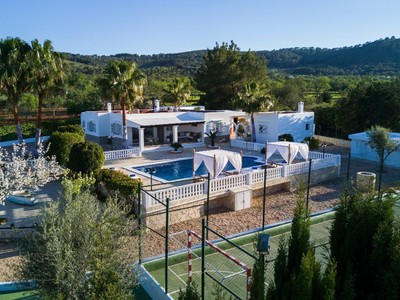 Chalet en alquiler vacacional en Sant Antoni De Portmany, San Rafael, con 5 dormitorios y 5 baños