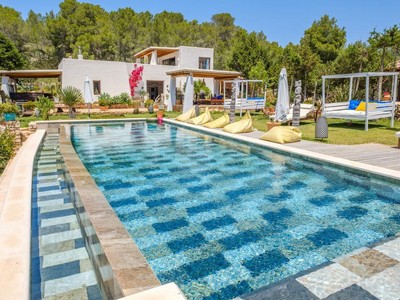 Chalet en alquiler vacacional en Sant Antoni De Portmany, Cala Salada, con 5 dormitorios y 5 baños