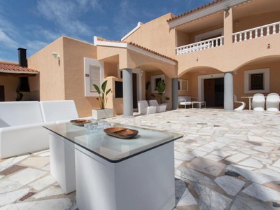 Chalet en alquiler vacacional en Ibiza, San Jordi, con 6 dormitorios y 5 baños