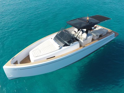 Alquiler Pardo 38 en Ibiza | Charter Marina Botafoc