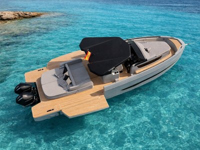 Alquiler Kumbra Yacht en Ibiza | Navegación de lujo para 12 personas