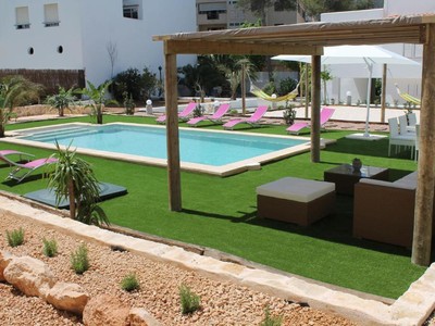 Chalet en alquiler vacacional en Sant Antoni De Portmany, con 4 dormitorios y 2 baños