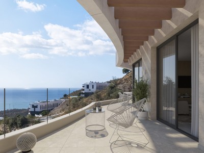 Apartamento de obra nueva en venta en Rincon De La Victoria, con 3 dormitorios, 2 baños, plaza de garaje, trastero y 22 terrazas