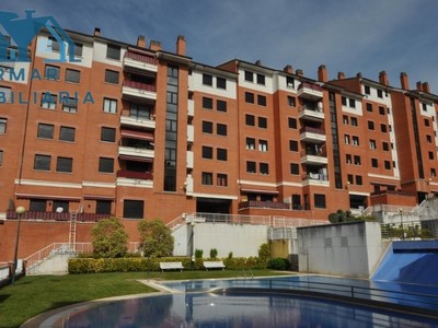 Piso en venta en Castro Urdiales, Cotolino, con 3 dormitorios, 2 baños, plaza de garaje, balcón y 2 terrazas