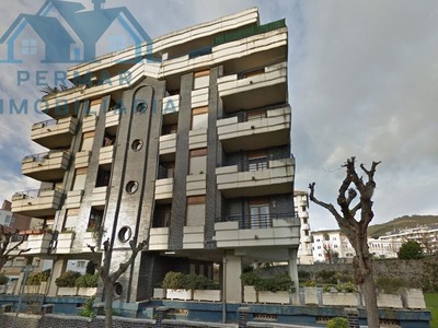 Piso en venta en Castro Urdiales, Ostende, con 2 dormitorios, baño, balcón y terraza