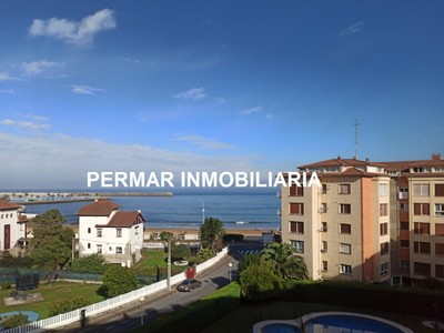 Piso en alquiler temporal en Castro Urdiales, Brazomar, con 2 dormitorios, 2 baños, plaza de garaje y 2 terrazas