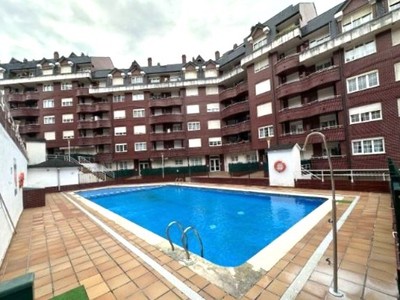 Piso en venta en Castro Urdiales, Cotolino, con 2 dormitorios, 2 baños, plaza de garaje, trastero y balcón