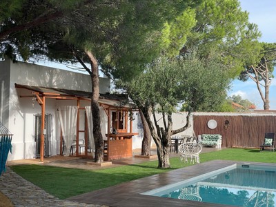 Chalet en venta en Chiclana De La Frontera, La Coquina, con 5 dormitorios, 2 baños, trastero y terreno