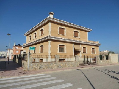Chalet en venta en Piles, con 7 dormitorios y 4 baños