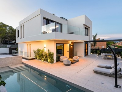 Palacio en venta en La Nucia, con 4 dormitorios y 4 baños