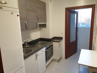 Piso en alquiler en Larrabetzu, con 2 dormitorios, 2 baños y plaza de garaje