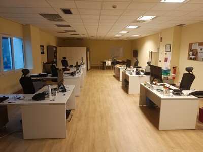 Oficina en alquiler en Derio, con 2 baños
