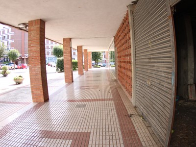 Lonja en alquiler en Derio