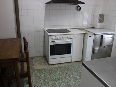 Piso en venta en Sondika, con 2 dormitorios, baño y trastero