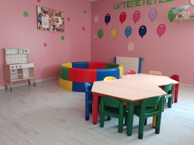 Local en venta en Derio, con baño y aseo