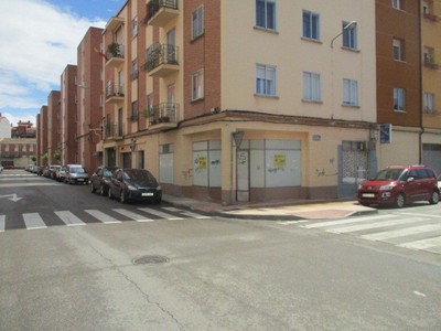 Locales en venta en Aranda Del Duero, con aseo