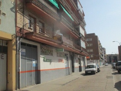Locales en venta en Aranda De Duero, Fuenteminaya, con baño